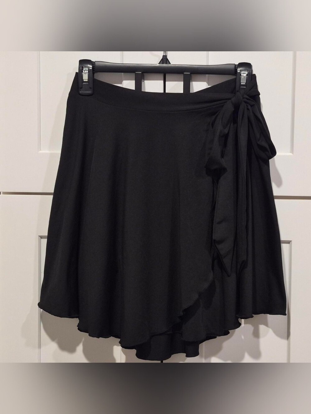 SHEIN Black Tie-Waist Circle Skirt